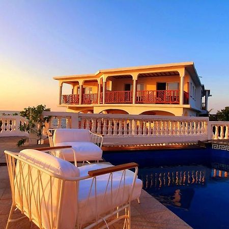 Al Camar Lodge Ndzaouze Buitenkant foto